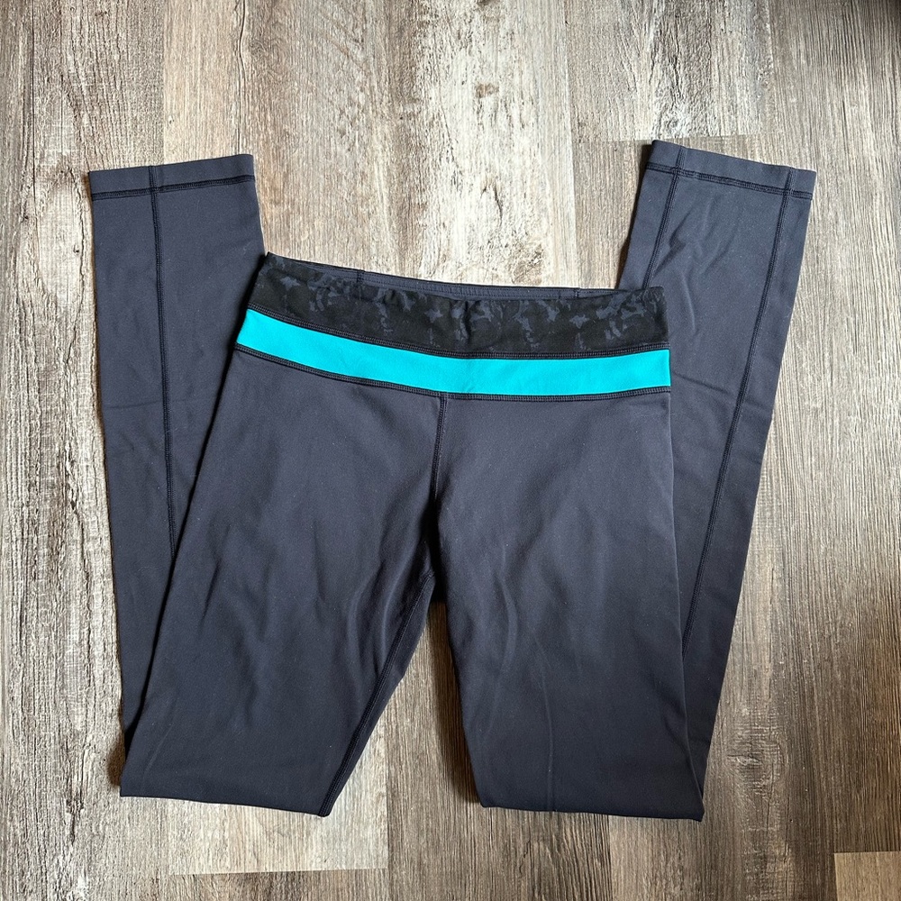 Lululemon full length 40” black leggings size 6